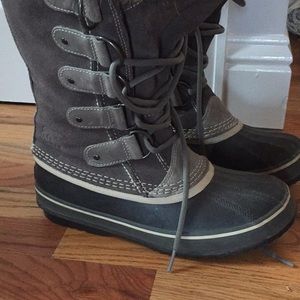 Like new Joan of Arc Sorel boots